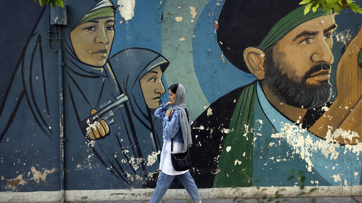 Iranian woman brain dead – likely confrontation with moral police.  That is why Israel protects its tanks based on the Ukrainian model