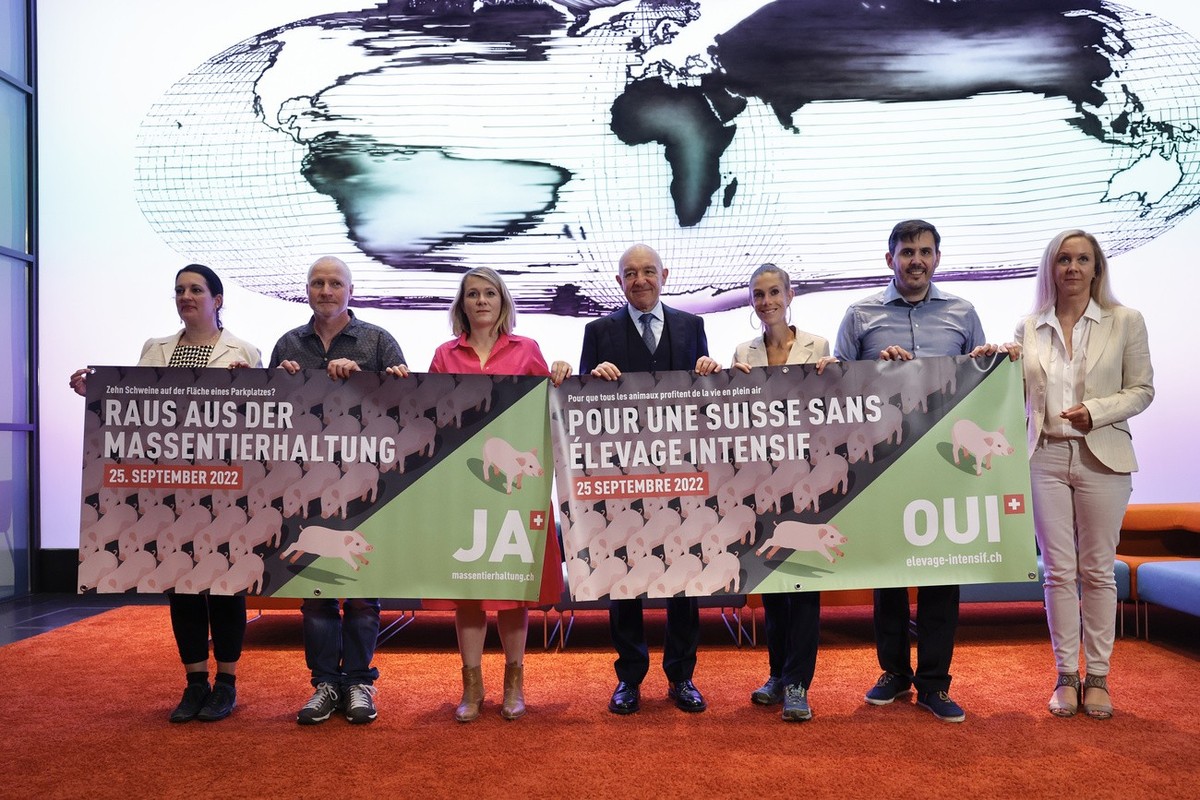 Delphine Klopfenstein Broggini, conseillère nationale GP-GE, agriculteur biologique Fritz Sahli, Kathrin Bertschy, conseiller national GLP-BE, Daniel Jositsch, conseil d'État SP-ZH, Meret Schneid ...