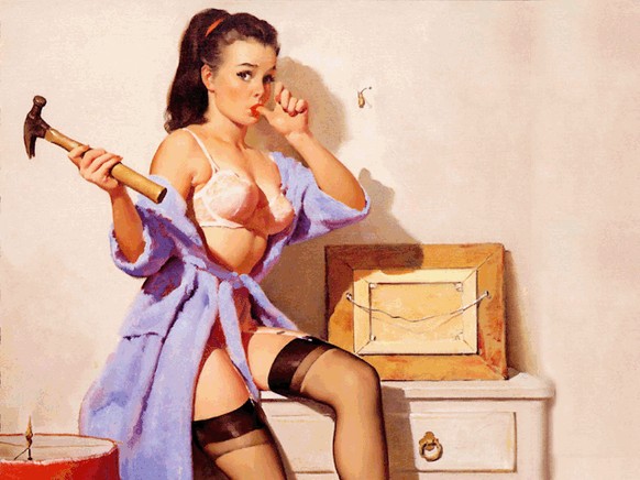 Ein klassisches Pin-up: Mit Reizwäsche ein Bild aufhängen. Die Symbolik des Hammers und die des «verletzten» Daumens erläutern wir an dieser Stelle nicht weiter.&nbsp;