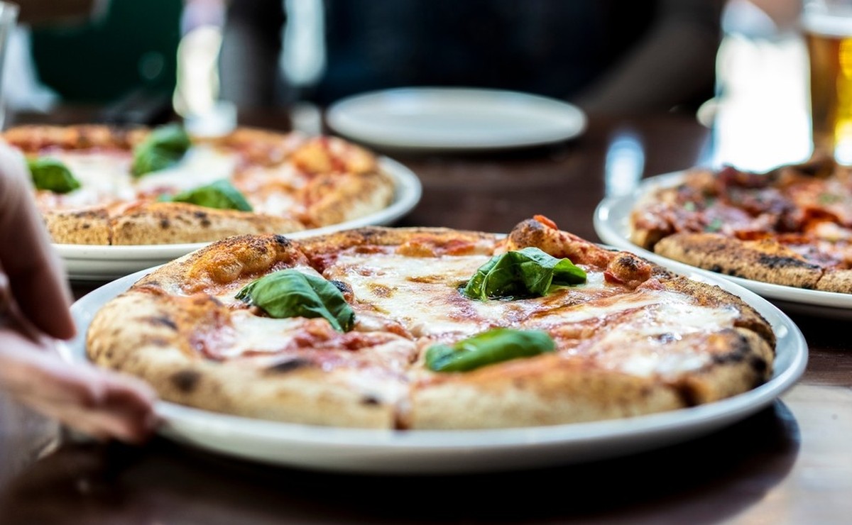 Pizza Napoletana aus Neapel Margherita mjam mjam
