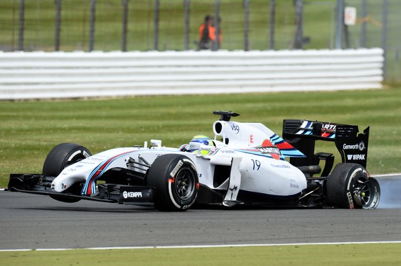 Felipe Massa fährt selber von dannen, aber auch für ihn ist das Rennen vorbei.