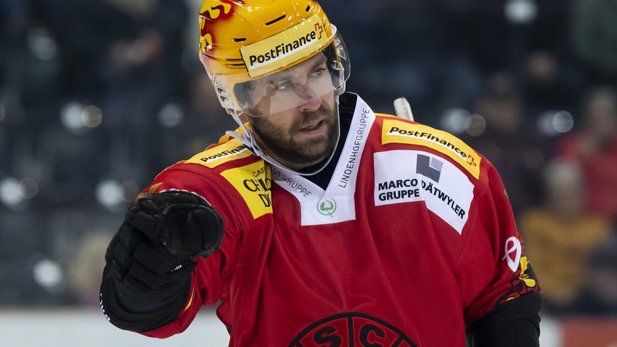 Berns PostFinance Topscorer Christopher DiDomenico, reagiert beim Eishockey Meisterschaftsspiel der National League zwischen dem SC Bern und den ZSC Lions, am Samstag, 5. November 2022, in der PostFin ...