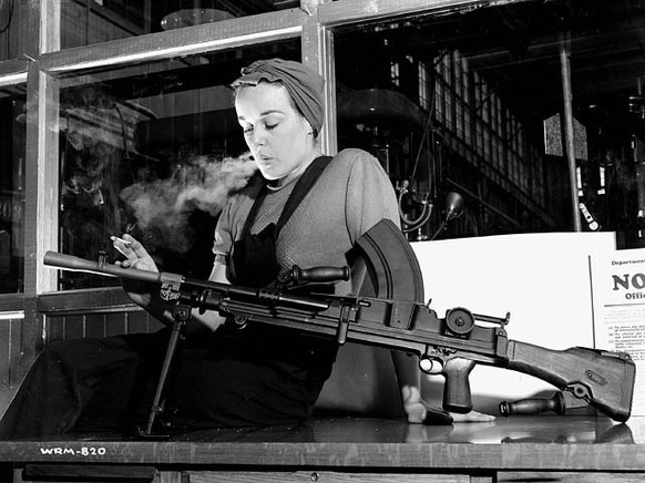 Die kanadische Ikone Veronica Foster arbeitete während des Zweiten Weltkriegs in einer Produktionsstätte für Waffen, Munition und Ausrüstung.