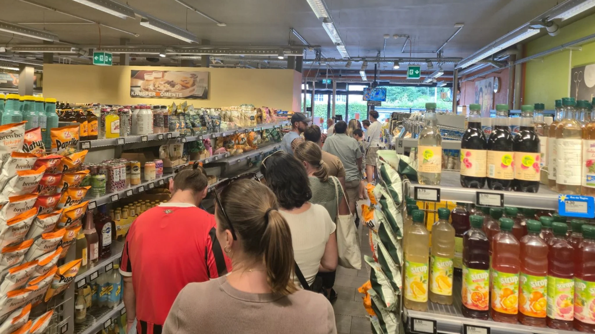 -So-viele-Leute-hatte-es-noch-nie-Erste-24-Stunden-Migros-der-Schweiz-wird-berrannt