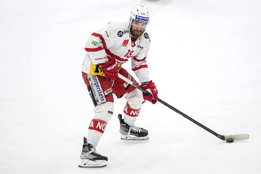 L�attaquant Saint-Gallois Andrew Rowe, lors du match du championnat suisse de hockey sur glace de National League entre le Lausanne HC, LHC, et SC Rapperswil-Jona Lakers, SCRJ, ce samedi, 26 fevrier 2 ...