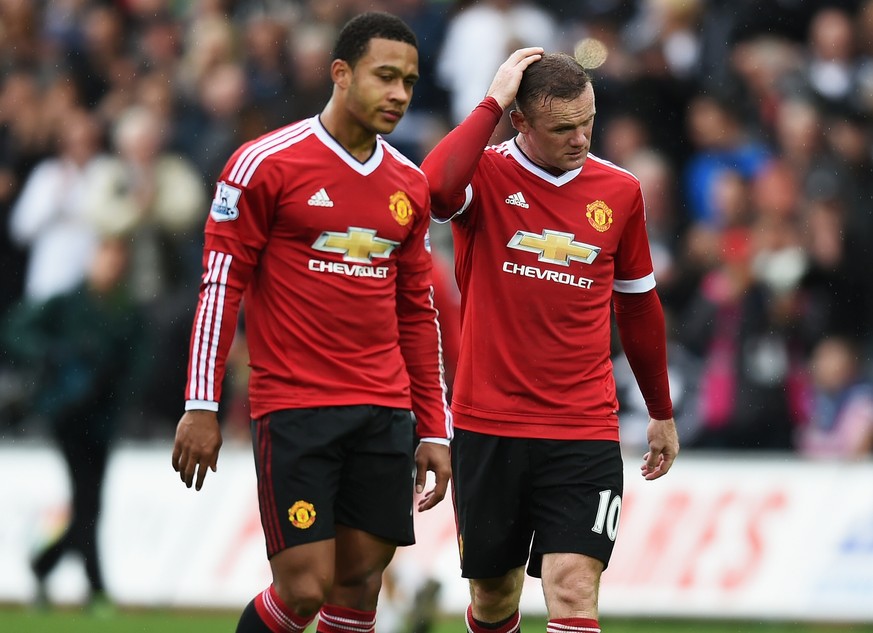 Frust pur bei Memphis Depay und Wayne Rooney.