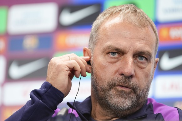 epa12460052 FC Barcelona head coach Hansi Flick holds a press conference after the training session of the team held at Joan Gamper Sports City, Barcelona, Spain, 17 October 2025. FC Barcelona will pl ...