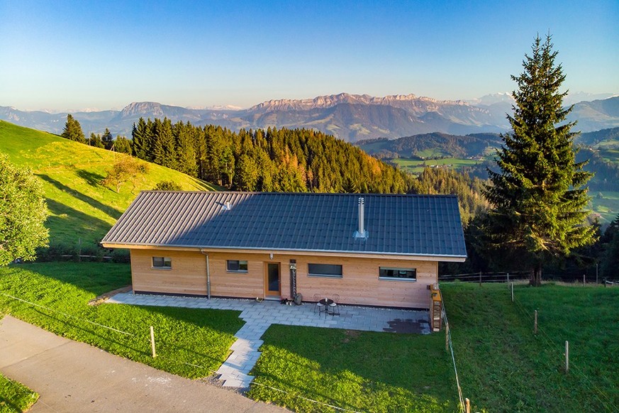 Naturlodge Romoos Rauszeit einsame Hotels Schweiz Auszeit