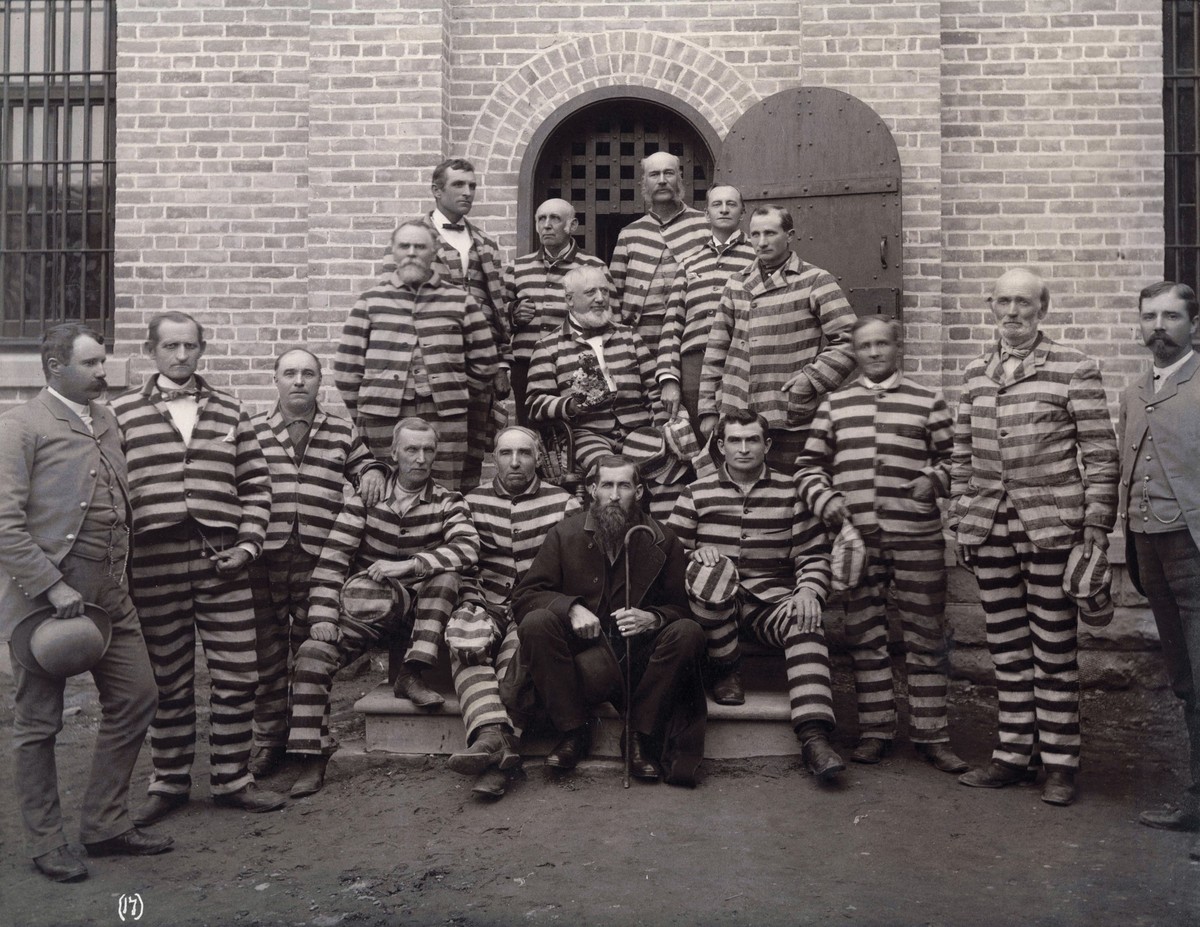 Polygamists in prison