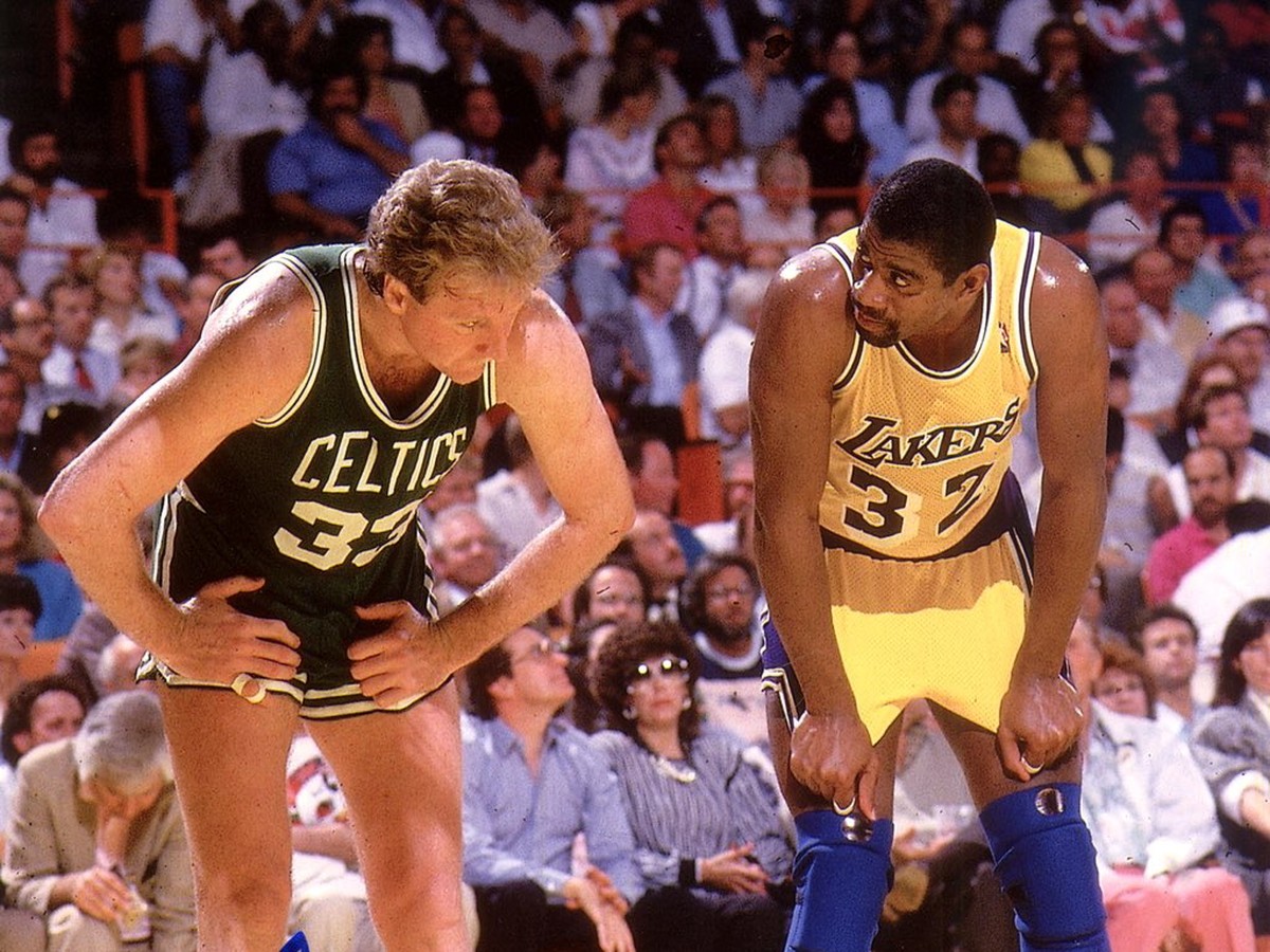 NBA Wie die Rivalität zwischen Larry Bird und Magic Johnson begann
