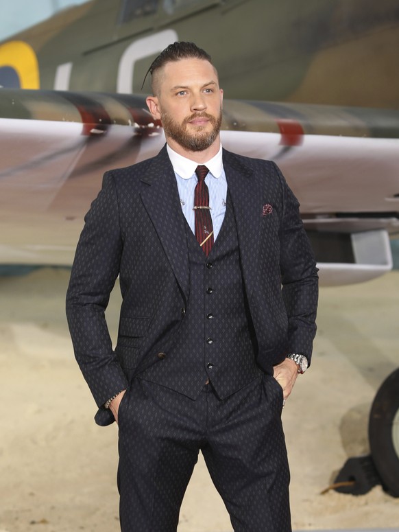 Actor Tom Hardy poses for photographers as they arrive at the world premiere of the movie 'Dunkirk' in London, Thursday, July 13, 2017. (Photo by Vianney Le Caer/Invision/AP)