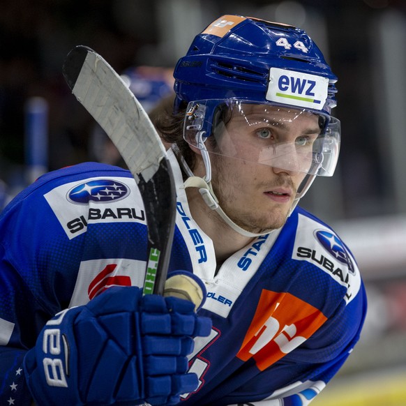 ZSC Lions Stuermer Pius Suter waehrend dem Eishockey-Meisterschaftsspiel der National League A zwischen den ZSC Lions und dem SC Bern am Sonntag, 17. Februar 2019, im Hallenstadion in Zuerich. (KEYSTO ...