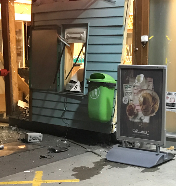 Geldautomat gesprengt – Robidog noch ganz.