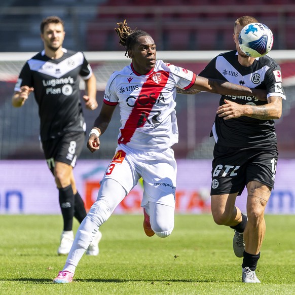 Winsley Boteli (SIO), left, fights for the ball with Lukas Mai (LUG), right, during the Super League soccer match of Swiss Championship between FC Sion, SIO, and FC Lugano, LUG, at the Stade de Tourbi ...