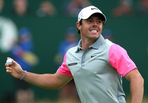 Rory McIlroy freut sich nach seinem letzten Putt über den dritten Major-Titel.