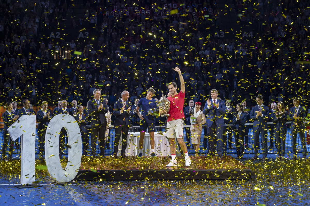 ARCHIV - RUECKTRITT ROGER FEDERER - MEILENSTEINE ROGER FEDERER - 2019 - BASEL: 10. TURNIERSIEG IN BASEL - ZU DEN MEILENSTEINEN VON DER KARRIERE UND IM LEBEN VON ROGER FEDERER STELLEN WIR IHNEN FOLGEND ...