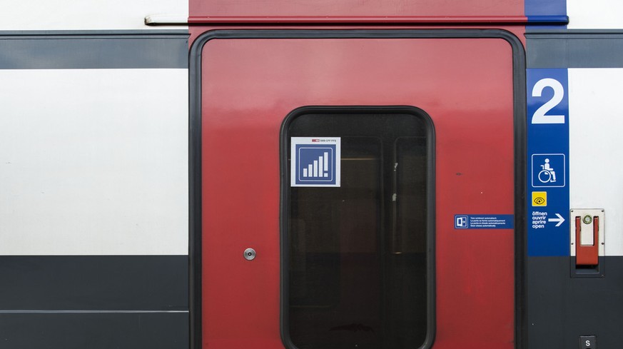 Zugwagons mit Repeatern werden seit geraumer Zeit gekennzeichnet.