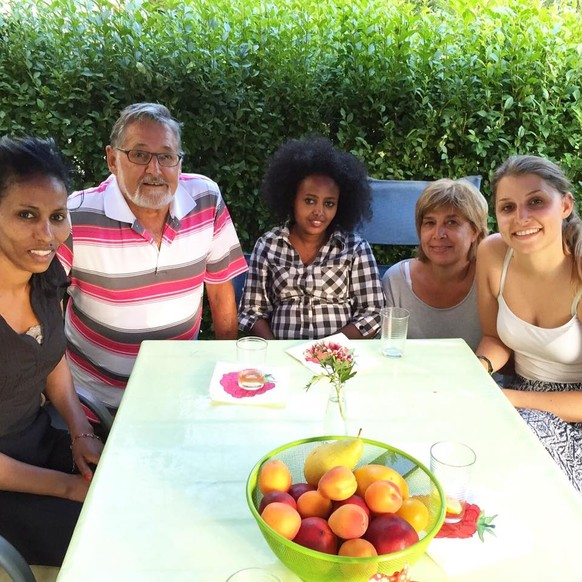 Gemeinsam Znacht mit Gästen aus Eritrea in Zürich.&nbsp;