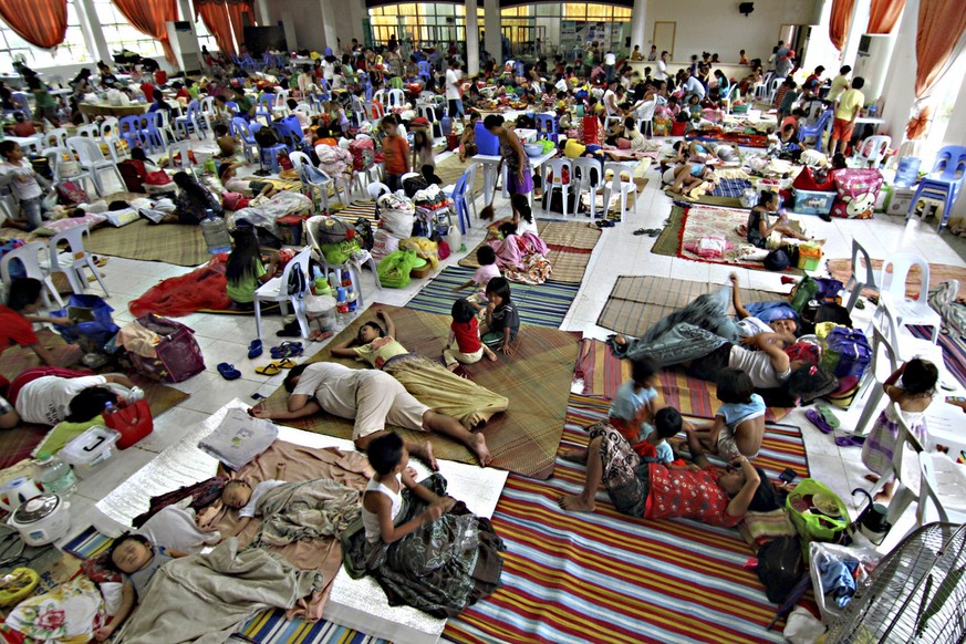 Blick in eine Notunterkunft in der Provinzhauptstadt Surigao City.