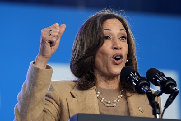 Democratic presidential nominee Vice President Kamala Harris speaks during a campaign rally, Saturday, Nov. 2, 2024, at the PNC Music Pavilion in Charlotte, N.C. (AP Photo/Jacquelyn Martin)
Kamala Har ...