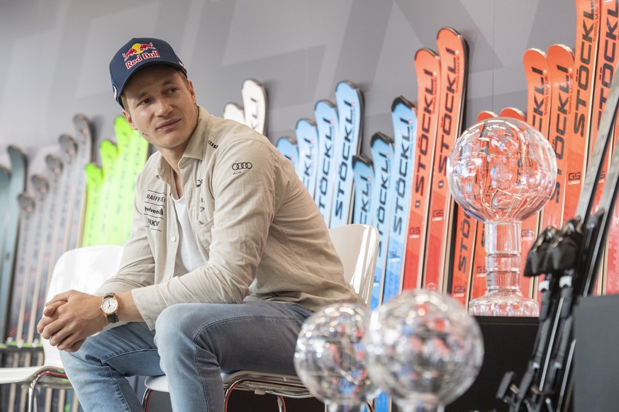 Der Schweizer Skirennfahrer Marco Odermatt anlaesslich einer Medienkonferenz beim Schweizer Skihersteller Stoeckli Ski in Malters im Kanton Luzern am Dienstag, 21. Maerz 2023. Odermatt ist seit Jahren ...