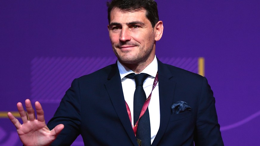 epa09863873 Former Spanish goalkeeper Iker Casillas arrives for the main draw for the FIFA World Cup 2022 in Doha, Qatar, 01 April 2022. EPA/NOUSHAD THEKKAYIL