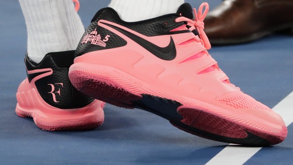 epa06470187 A detailed photo of the customised shoes of Roger Federer of Switzerland, as he celebrates winning his quarter final match against Tomas Berdych of Czech Republic at the Australian Open Gr ...