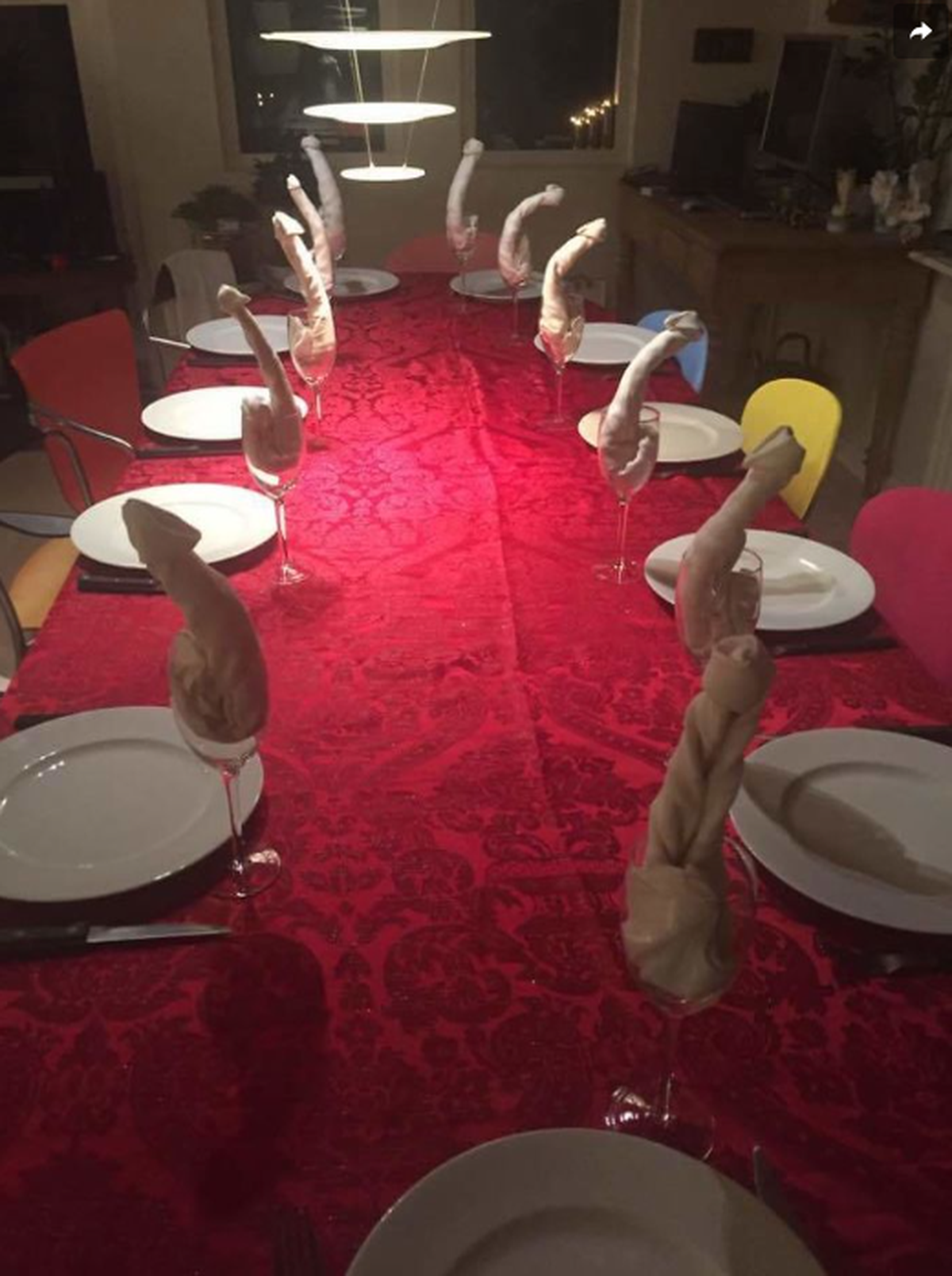 Thanksgiving Dinner mit Penis Servietten