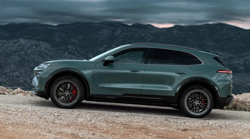 Wie ein Supersportwagen: Mit bis zu 1156 PS beschleunigt der Cayenne Turbo in nur 2,5 Sekunden auf 100 km/h.