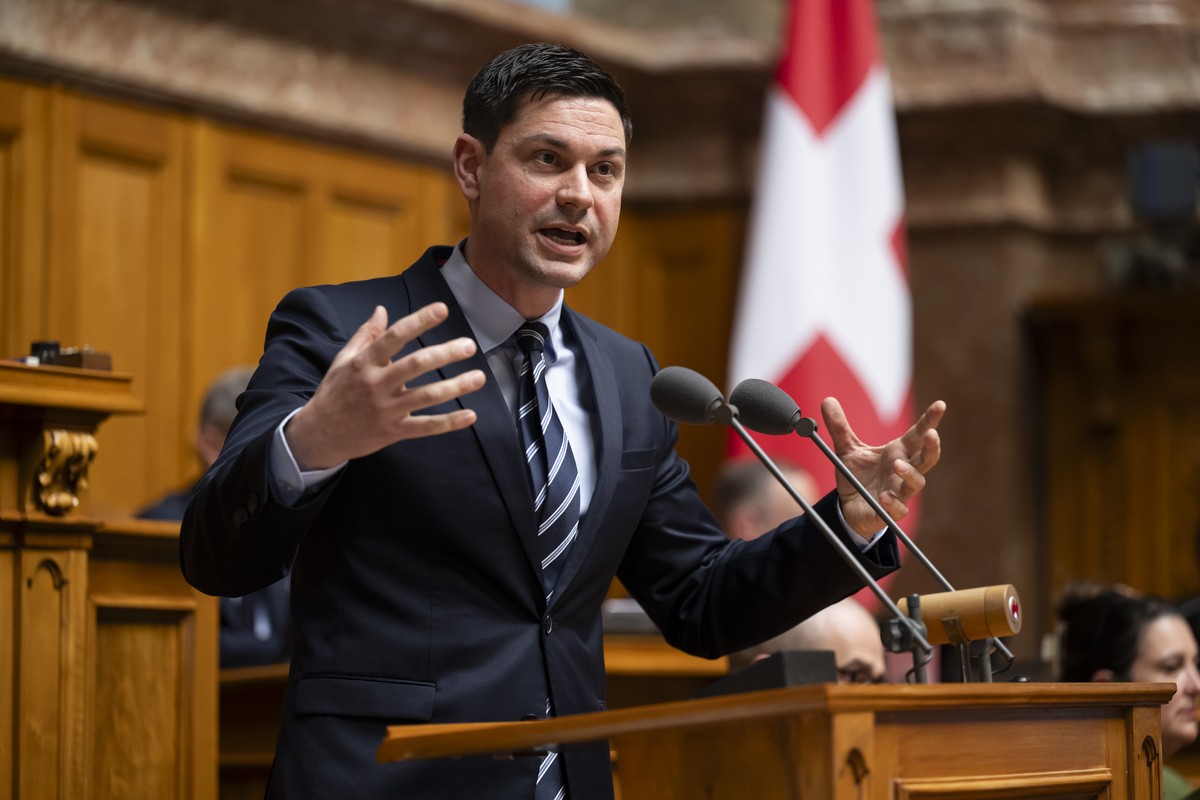 Nationalrat Benjamin Giezendanner, SVP-AG, spricht waehrend der Fruehlingssession der Eidgenoessischen Raete, am Donnerstag, 19. Maerz 2026 im Nationalrat in Bern. (KEYSTONE/Anthony Anex)