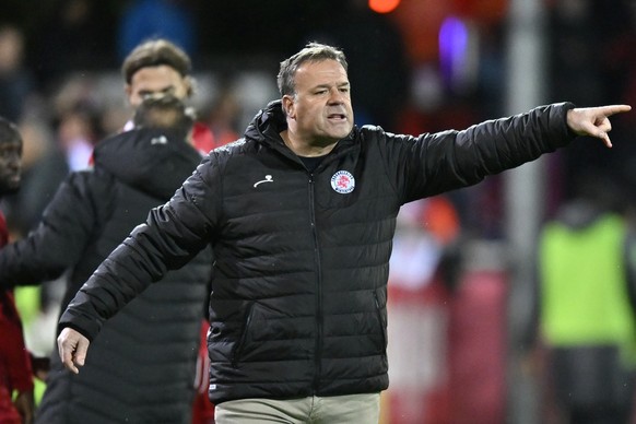 Winterthurs Trainer Patrick Rahmen beim Fussballspiel der Super League FC Winterthur gegen die .BSC Young Boys im Stadion Schuetzenwiese in Winterthur am Samstag, 4. November 2023. (KEYSTONE/Walter Bi ...