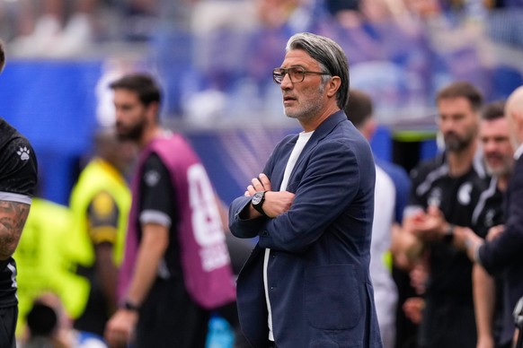 Switzerland head coach Murat Yakin reacts during the World Cup Group B soccer match against Bosnia in Inglewood, Calif., near Los Angeles, Thursday, June 18, 2026. (AP Photo/Mark J. Terrill)
Murat Yak ...