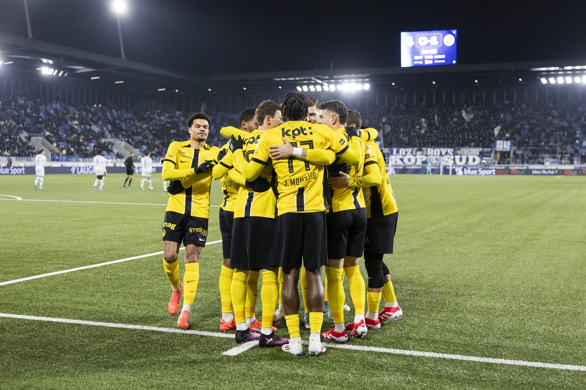 La joie des joueurs de BSC Young Boys, YB, lors de la rencontre de football de Swiss Super League entre le FC Lausanne-Sport, LS, et le BSC Young Boys, YB, ce samedi 1 fevrier 2025 au stade de la Tuil ...