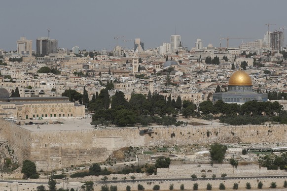 Der Tempelberg (im Bild links die Al-Aksa-Moschee, rechts mit der goldenen Kuppel der Felsendom) ist für Juden und Muslime heilig.