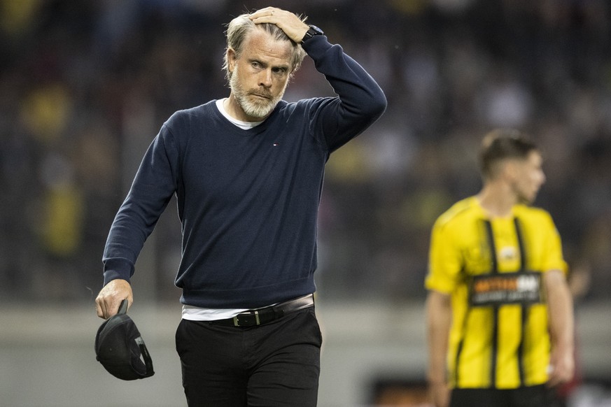 Aaraus Trainer Stephan Keller reagiert im Fussball Meisterschaftsspiel der Challenge League zwischen dem FC Schaffhausen und dem FC Aarau in der wefox Arena, am Samstag, 14. Mai 2022 in Schaffhausen.  ...