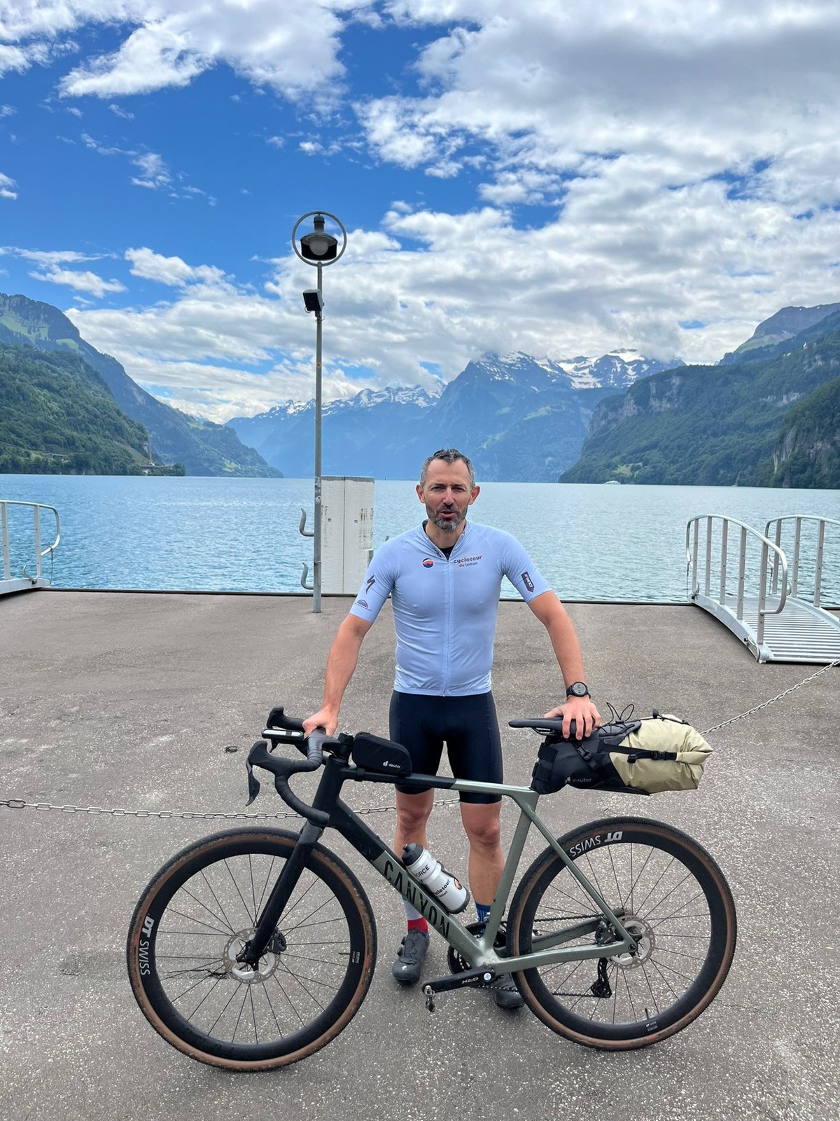 Le cyclisme fait partie de la préparation de Ludovic Gremaud. Cette activité lui permet de soulager chevilles et genoux.