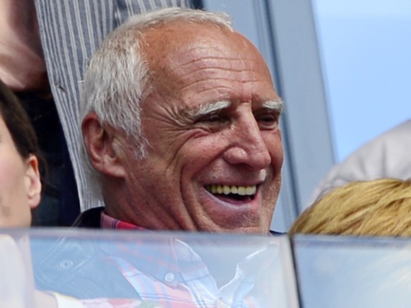 In der VIP-Loge dabei: Red-Bull-Boss Dietrich Mateschitz, dessen Geld den Erfolg in Leipzig möglich macht.