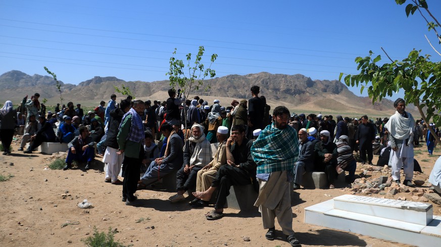 epa11309830 People attend the funeral of a victim of an attack on a Shi&#039;ite Muslim mosque in Herat, Afghanistan, 30 April 2024. According to Herat&#039;s information director, Ahmadullah Muttaqi, ...