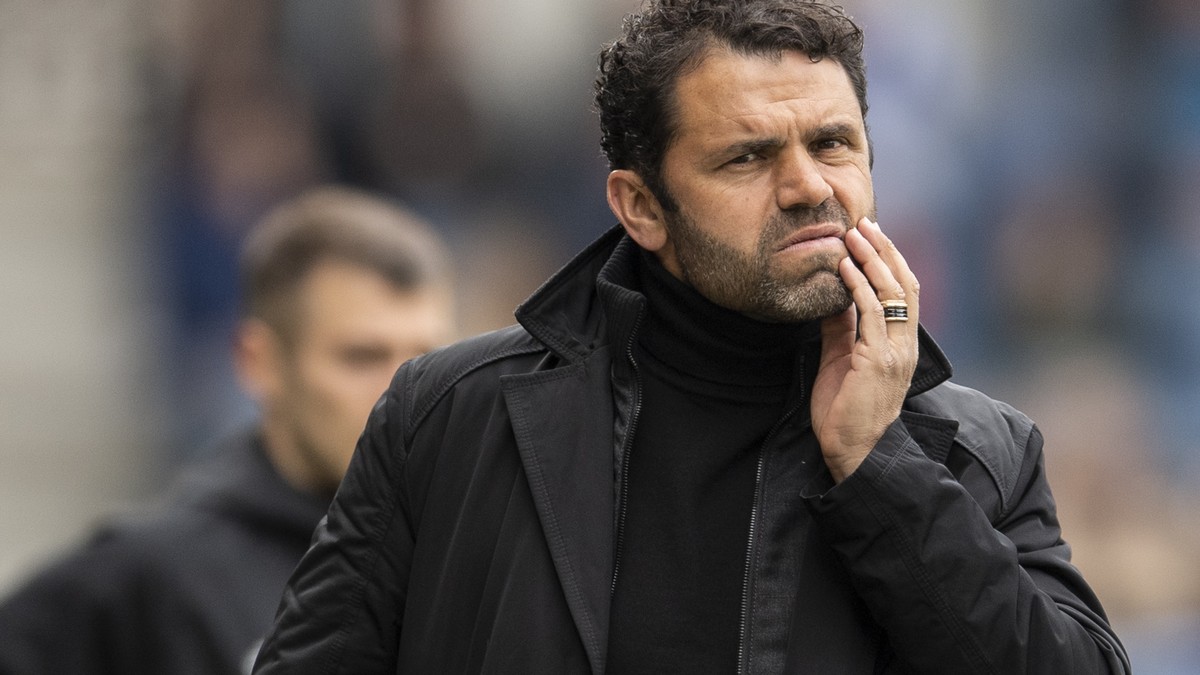 Grasshopper Trainer Uli Forte reagiert im Fussball Meisterschaftsspiel der Super League zwischen dem FC Luzern und dem Grasshopper Club Zuerich in der Swissporarena, am Sonntag, 12. Mai 2019 in Luzern ...