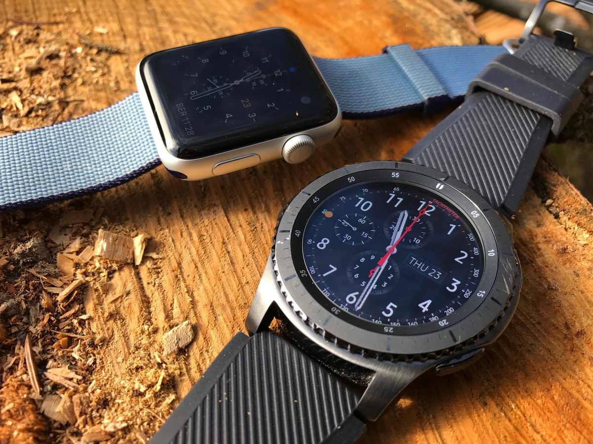Gear S3 vs. Apple Watch 2 das taugt Samsungs Top Gun Uhr