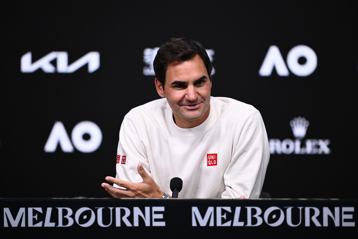 epa12650363 Former Australian Open champion Roger Federer speaks to media ahead of the Australian Open tennis tournament at Melbourne Park in Melbourne, Australia, 15 January 2026. EPA/JOEL CARRETT ED ...