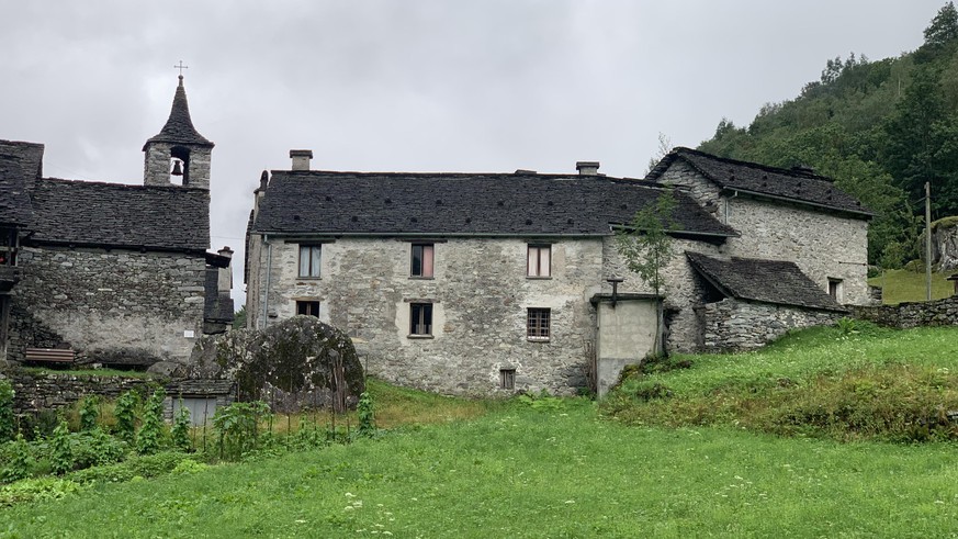 Terre werden sie genannt, die 12 Weiler im felsigen Bavonatal, und ihre Bewohner Terrieri, weil nur dort Leben gedeihen konnte, wo auch Erde war.