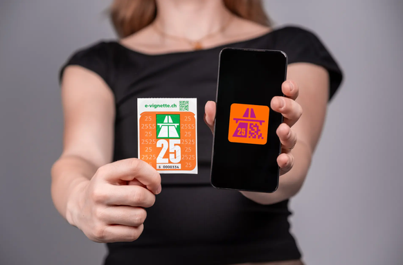 Auffällig auffällig: In diesem Jahr ist die Vignette in knalligem Orange gehalten.