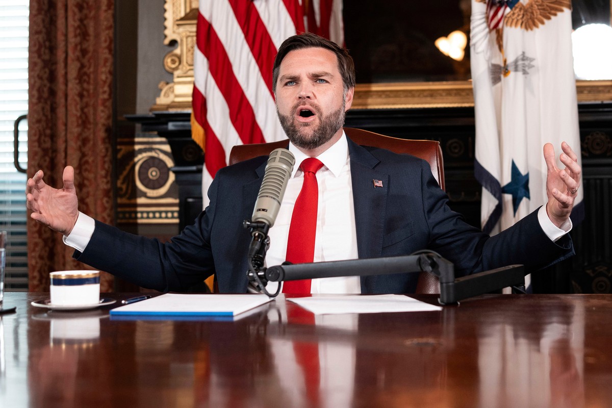 Vice President JD Vance hosts an episode of "The Charlie Kirk Show" at the White House, following the assassination of the show's namesake, Monday, Sept., 15, 2025, in Washington. (Doug ...