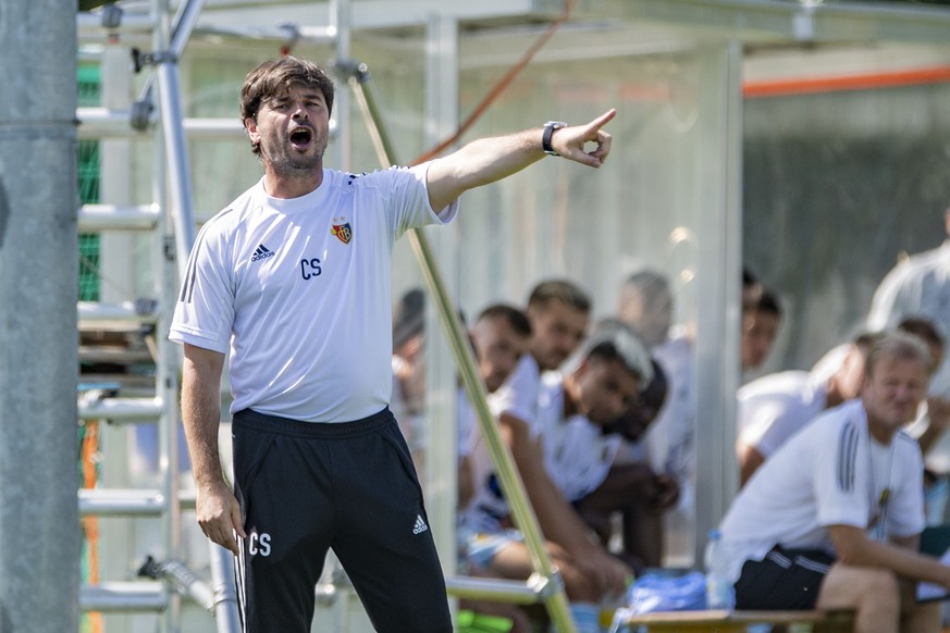 Der Trainer des FC Basel, Ciriaco Sforza beim Fussball Trainingsspiel zwischen dem FC Basel und dem 1. FC Saarbruecken am Freitag, 11. September 2020 auf dem Campus des FC Basel in Basel. (KEYSTONE/Ur ...