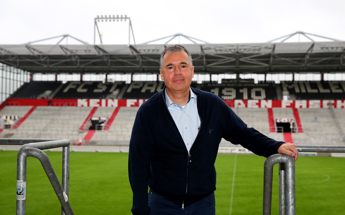 HAMBURG, GERMANY - AUGUST 18: Andreas Rettig, new commercial manager poses for a photo after a press conference at Millerntor Stadium on August 18, 2015 in Hamburg, Germany. (Photo by Martin Rose/Bong ...
