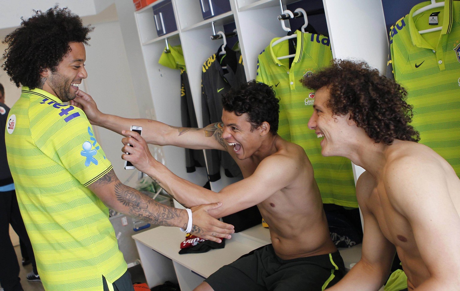 Marcelo und Thiago Silva haben auch Spass.
