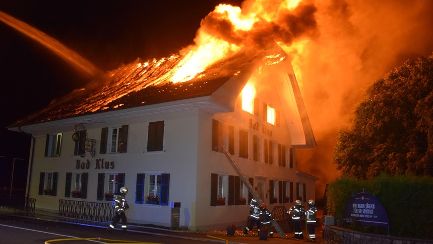 Restaurant in Oensingen brennt ab – niemand verletzt - Vimarsana News