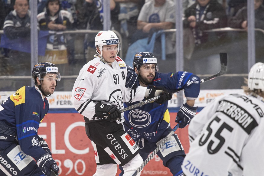 Lugano&#039;s player Calvin Thuerkauf, during the preliminary round game of National League A (NLA) Swiss Championship 2022/23 between, HC Ambri Piotta against HC Lugano at the Gottardo Arena in Ambri ...
