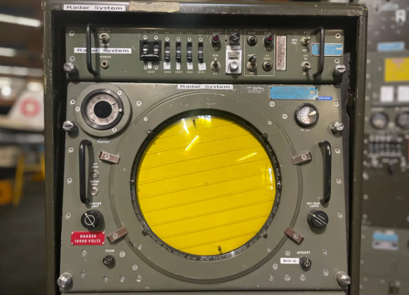 Das Radargerät Quadradar: Damit arbeitete der Fluglotse beim Unfall. Heute steht es im Fliegermuseum in Dübendorf.